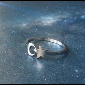 Ring and ear ring set